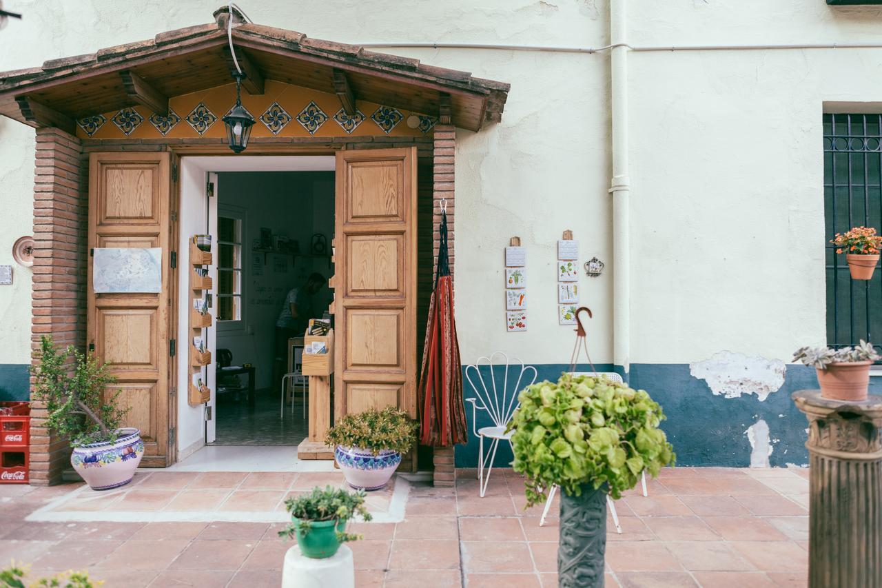 Mucha Masia Hostel Rural Urba El Prat de Llobregat Exterior photo